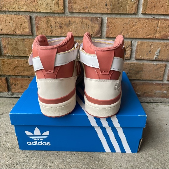 Adidas Forum 84 Women’s Off White / Magic Earth / White Hi-Top Sneaker Sz 6.5 - Picture 3 of 5